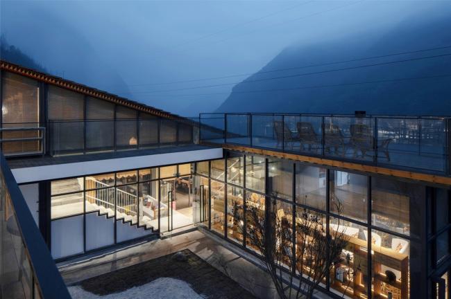 BIM建筑|邻接峡谷，融进聚落：黑竹沟禅驿精品酒店招待中间 / 研筑舍建筑设计