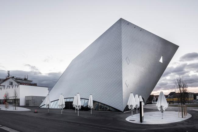 BIM建筑|风中芭蕾，奥地利州立美术馆 / Marte.Marte Architects