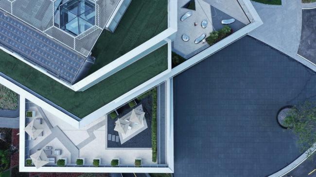 BIM建筑|走马看花，温润剔透：深圳世茂深港国际中间展现馆 / 水石设计