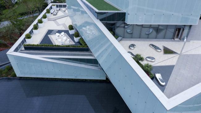 BIM建筑|走马看花，温润剔透：深圳世茂深港国际中间展现馆 / 水石设计