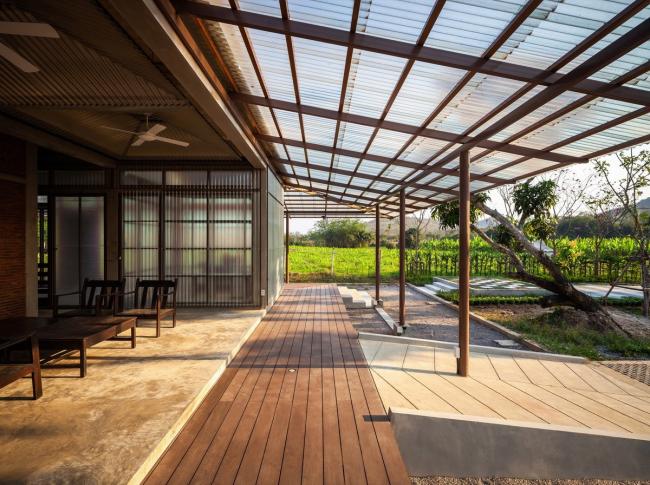 BIM建筑|村落静夜里的一盏路灯：Kaeng Krachan 藏书楼 / Junsekino architects and Design