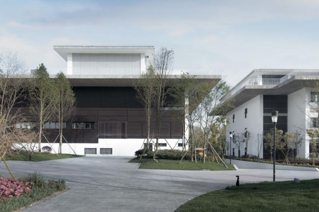 BIM建筑|舍得文化中间 / 很是建筑