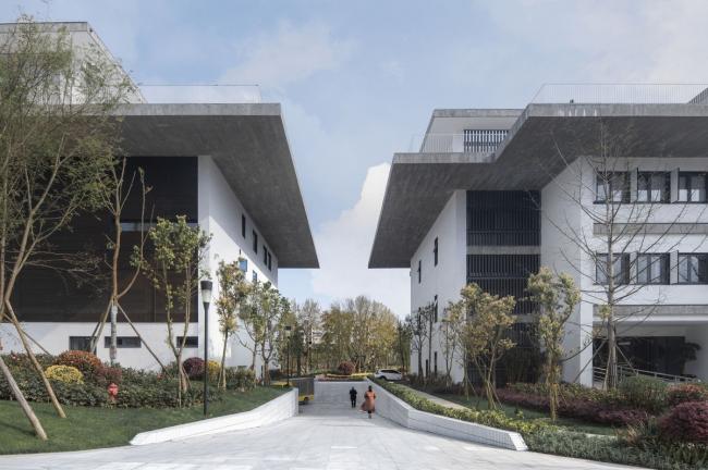 BIM建筑|舍得文化中间 / 很是建筑