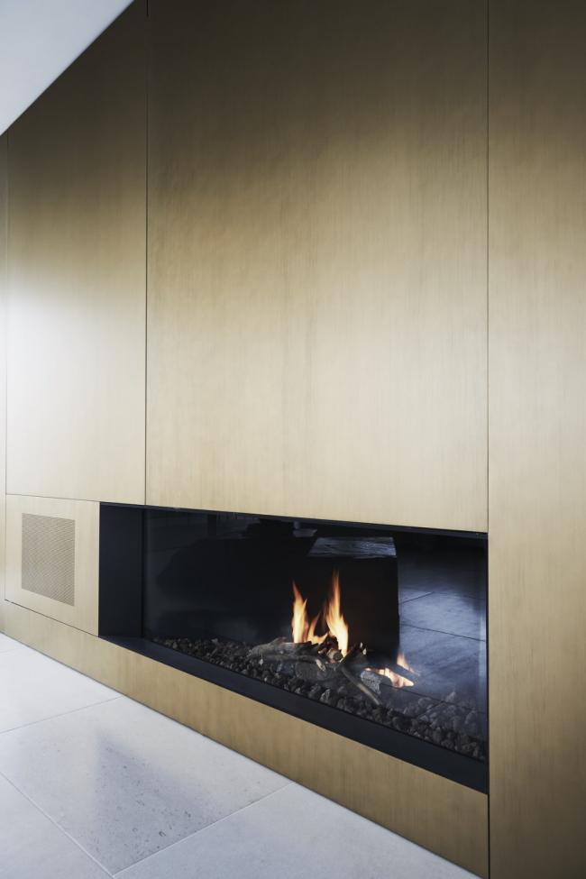 BIM建筑|湖边绽开的白色花瓣：意年夜利滨湖度假屋 / Design Haus Liberty