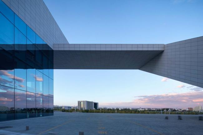 BIM建筑|扬帆远航的“沙漠方船”：克拉玛依区域数字收集把持中间 / 上海华都建筑计划设计