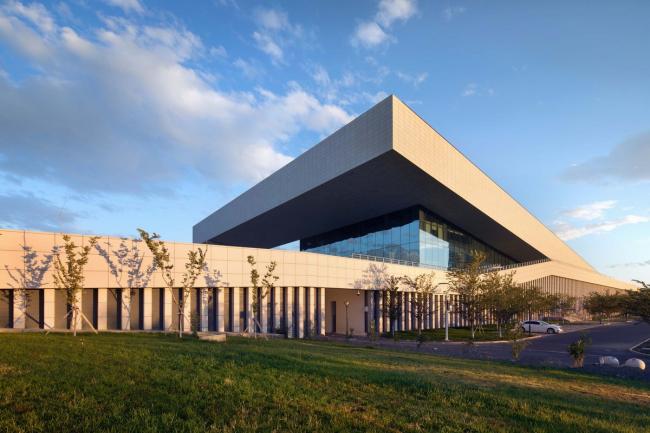 BIM建筑|扬帆远航的“沙漠方船”：克拉玛依区域数字收集把持中间 / 上海华都建筑计划设计