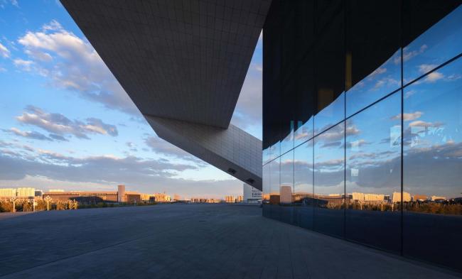 BIM建筑|扬帆远航的“沙漠方船”：克拉玛依区域数字收集把持中间 / 上海华都建筑计划设计