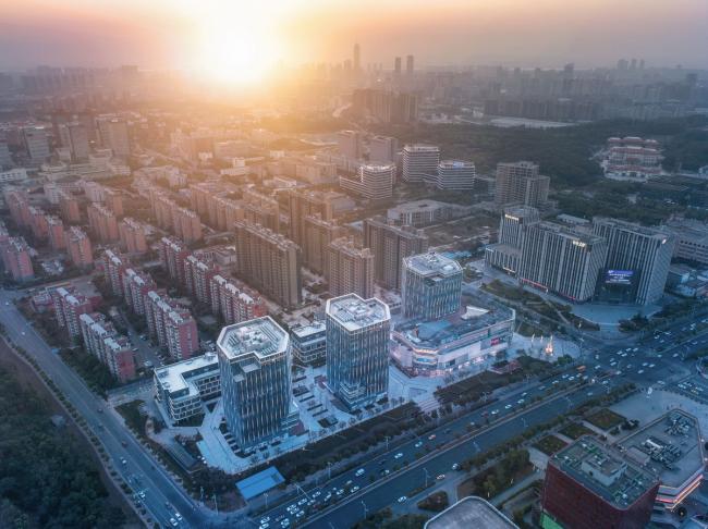 BIM建筑|城市共生空间——南京世茂智汇园 & 52+Mini Mall / 成执设计