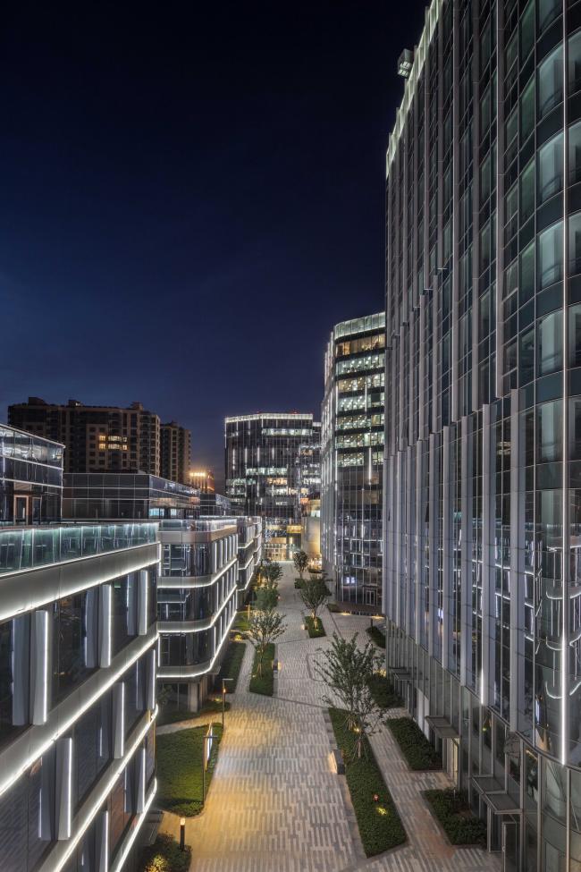 BIM建筑|城市共生空间——南京世茂智汇园 & 52+Mini Mall / 成执设计