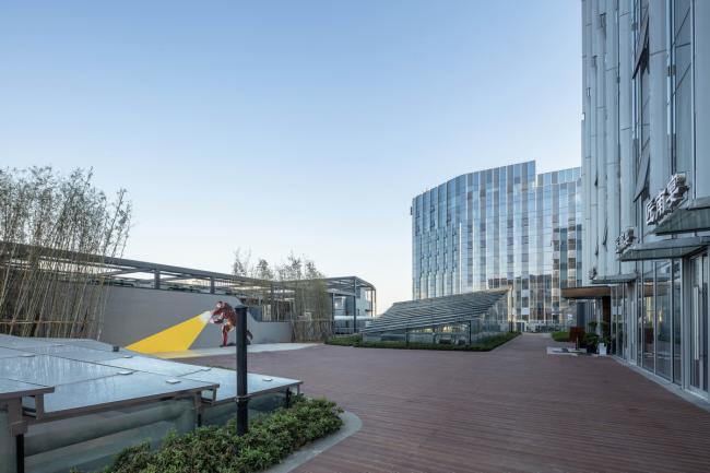 BIM建筑|城市共生空间——南京世茂智汇园 & 52+Mini Mall / 成执设计