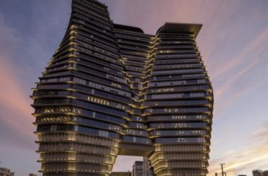 BIM建筑|倒置的冰山：ToHA 办公楼 / Ron Arad Architects-BIM建筑网