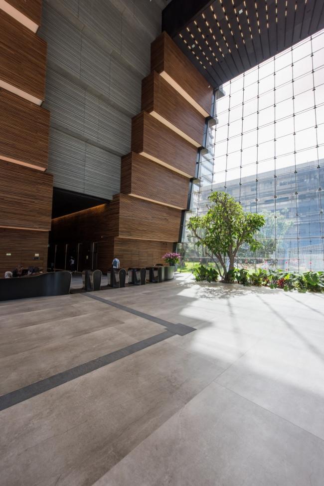 BIM建筑|倒置的冰山：ToHA 办公楼 / Ron Arad Architects