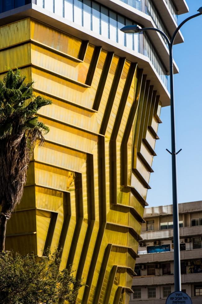 BIM建筑|倒置的冰山：ToHA 办公楼 / Ron Arad Architects