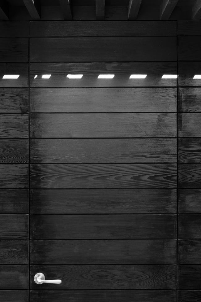 BIM建筑|口角几何修建成的儿童积木：双子顶别墅 / Benn & Penna Architecture