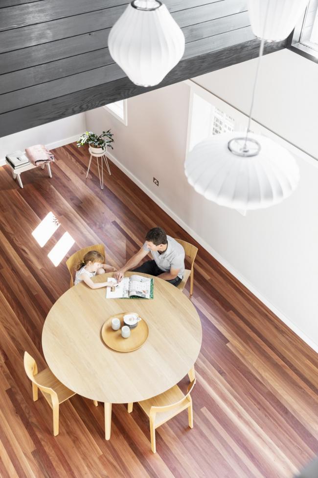 BIM建筑|口角几何修建成的儿童积木：双子顶别墅 / Benn & Penna Architecture