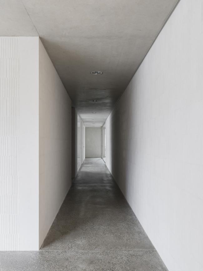 BIM建筑|稳重素净，重塑古典主义：德国科尔***教堂 / VON M