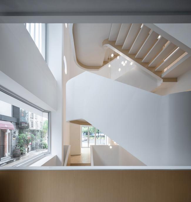 BIM建筑|直面微风，温顺而强盛的气场——静安商楼建筑更新 / ArchUnits|一栋设计工作室