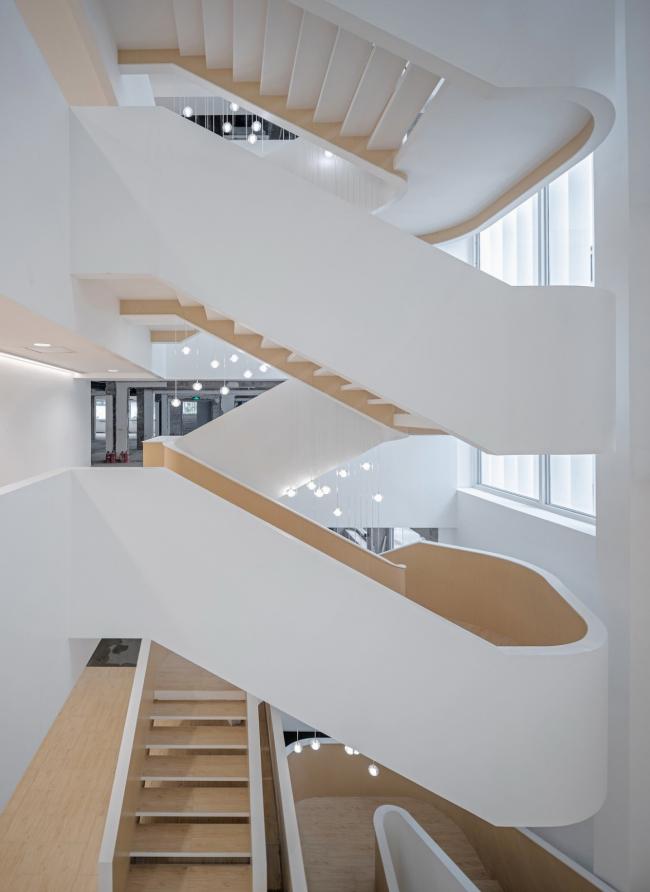 BIM建筑|直面微风，温顺而强盛的气场——静安商楼建筑更新 / ArchUnits|一栋设计工作室