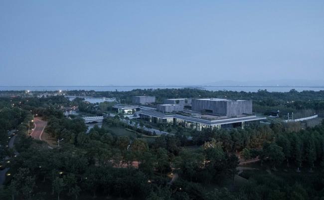 BIM建筑|消隐于天然，唐仲英基金会中国中间 / 浙江年夜学建筑设计研讨院