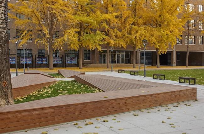 BIM建筑|重讲校园故事——北年夜附中本校及向阳将来黉舍两校园景不雅改革 / Crossboundaries