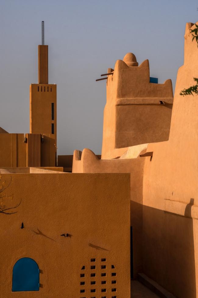 BIM建筑|HIKMA藏书楼：宗教与世俗完善联合的综合体 / atelier masōmī + studio chahar