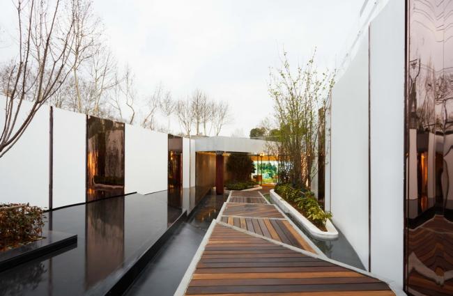 BIM建筑|赛博·悠游中间 媒体材质焕发地下室的新生 / SODA建筑师事务所