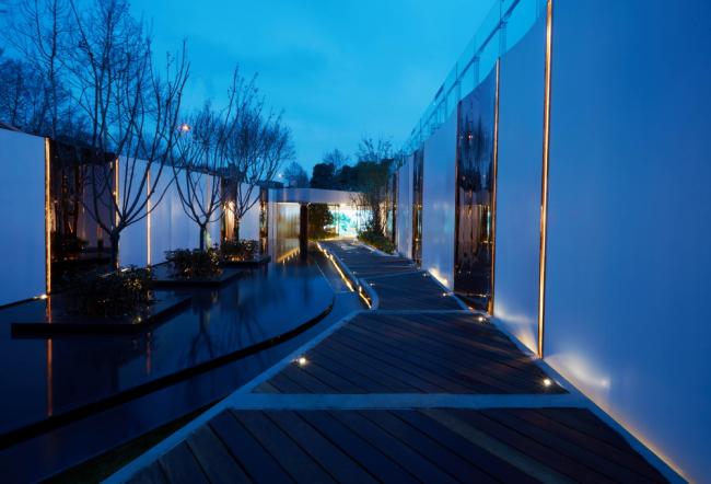 BIM建筑|赛博·悠游中间 媒体材质焕发地下室的新生 / SODA建筑师事务所