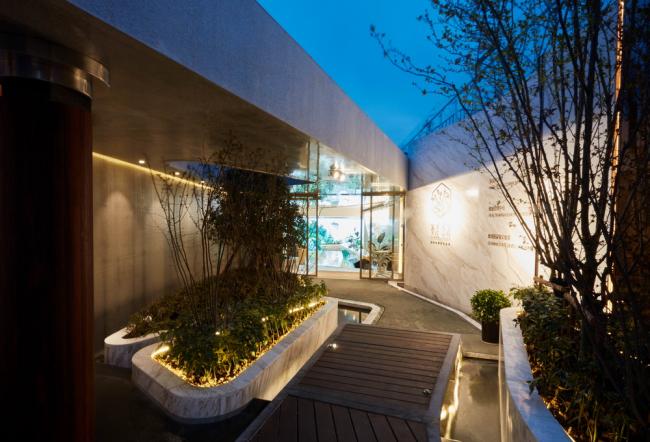 BIM建筑|赛博·悠游中间 媒体材质焕发地下室的新生 / SODA建筑师事务所