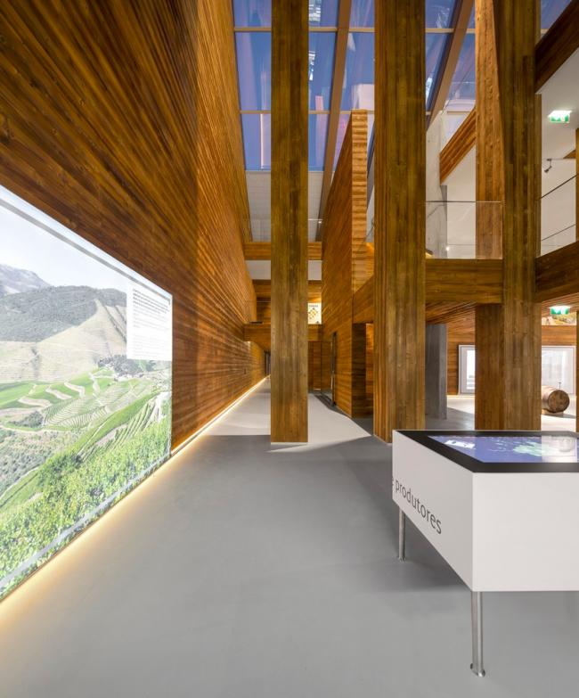 BIM建筑|原始朴实的诗意空间：葡萄酒博物馆 / Atelier 405