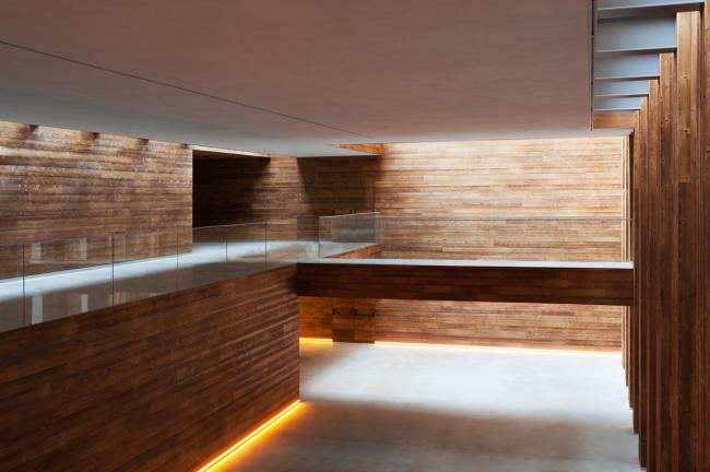 BIM建筑|原始朴实的诗意空间：葡萄酒博物馆 / Atelier 405