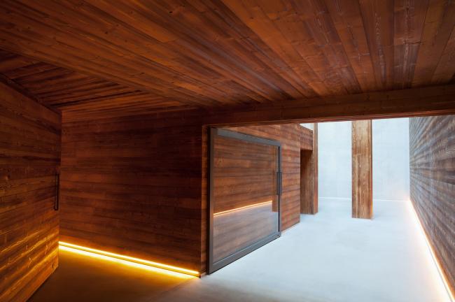 BIM建筑|原始朴实的诗意空间：葡萄酒博物馆 / Atelier 405