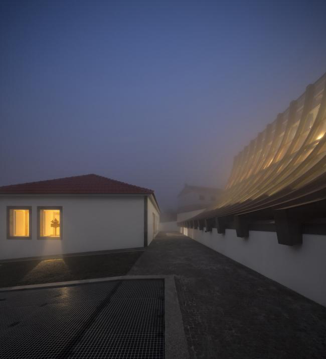 BIM建筑|原始朴实的诗意空间：葡萄酒博物馆 / Atelier 405