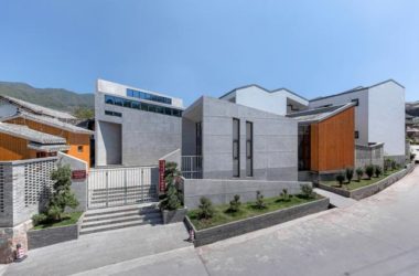 BIM建筑|一个小而美的另类法庭 / 致年夜建筑工作室/正东设计-BIM建筑网