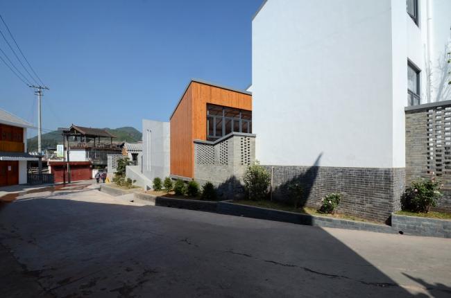 BIM建筑|一个小而美的另类法庭 / 致年夜建筑工作室/正东设计