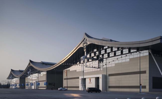 BIM建筑|石家庄国际会展中间，世界最年夜悬索构造展厅 / 清华年夜学建筑设计研讨院