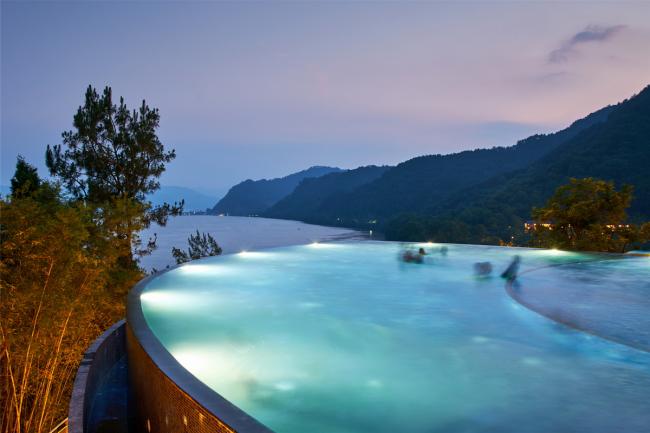 BIM建筑|星船——富春江干的空中泳池 / 中国美术学院景致建筑设计研讨总院