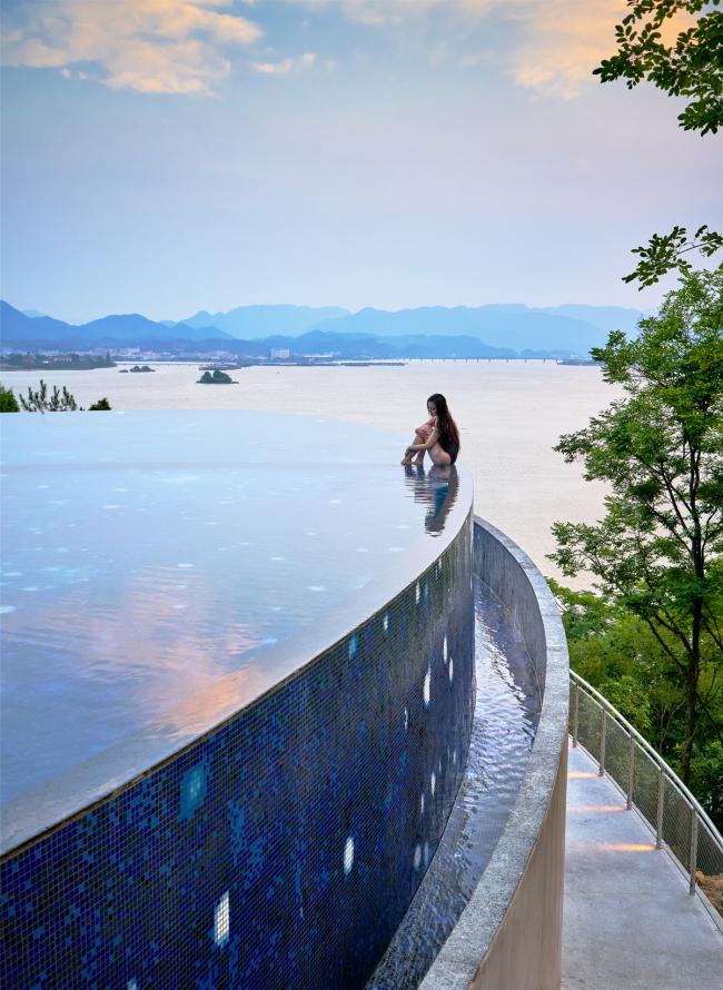 BIM建筑|星船——富春江干的空中泳池 / 中国美术学院景致建筑设计研讨总院