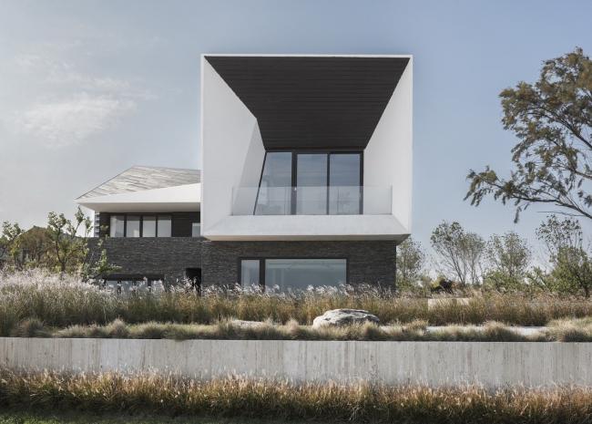 BIM建筑|海边的粗野主义室第——临海T宅，秦皇岛 / META-工作室