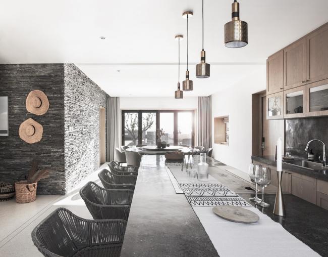 BIM建筑|海边的粗野主义室第——临海T宅，秦皇岛 / META-工作室