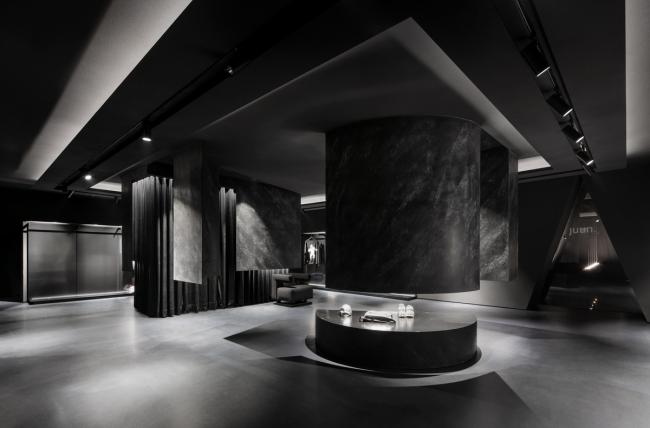 BIM建筑|灵活几何，如宇宙暗物资般神秘：Juun.J 旗舰店 / WGNB