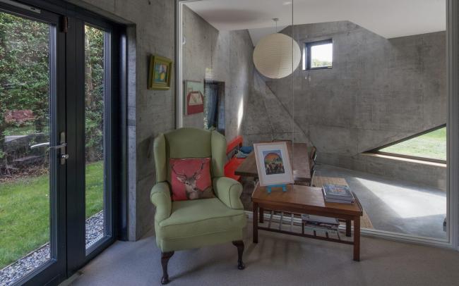 BIM建筑|背对背围绕一体的三角室第／Urban Agency