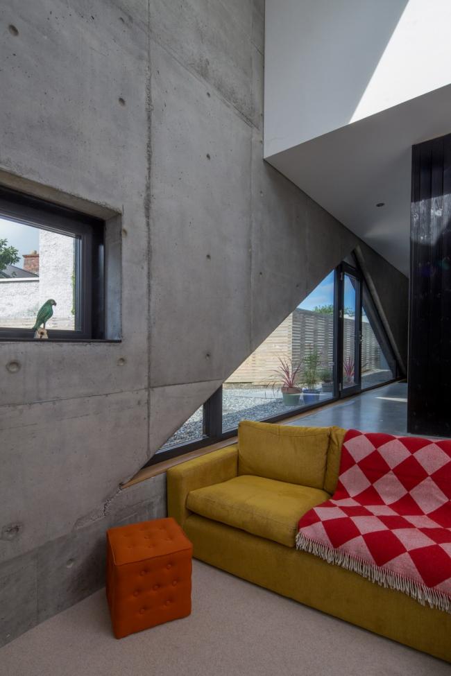 BIM建筑|背对背围绕一体的三角室第／Urban Agency