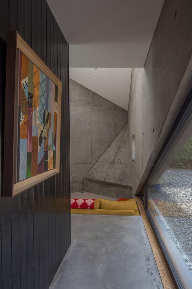 BIM建筑|背对背围绕一体的三角室第／Urban Agency