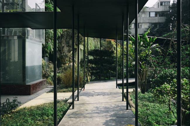 BIM建筑|侠客岛花圃岛天井更新 / 門口建筑工作室