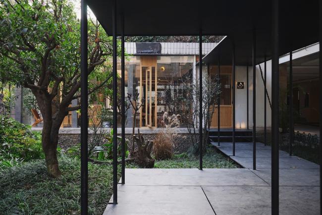 BIM建筑|侠客岛花圃岛天井更新 / 門口建筑工作室