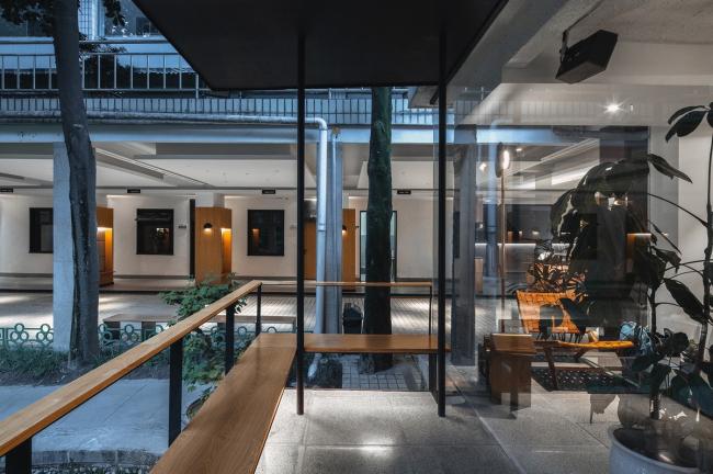 BIM建筑|侠客岛花圃岛天井更新 / 門口建筑工作室