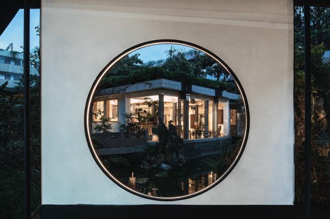 BIM建筑|侠客岛花圃岛天井更新 / 門口建筑工作室