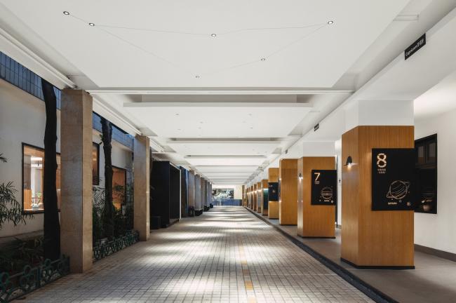 BIM建筑|侠客岛花圃岛天井更新 / 門口建筑工作室