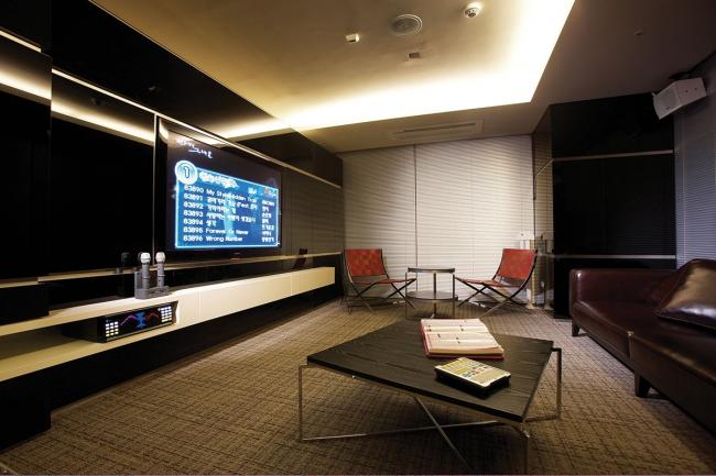 BIM建筑|城市中间的复合型养老社区——星城 MALL+THE CLASSIC 500 养老公寓设计实践 / JERDE 捷得