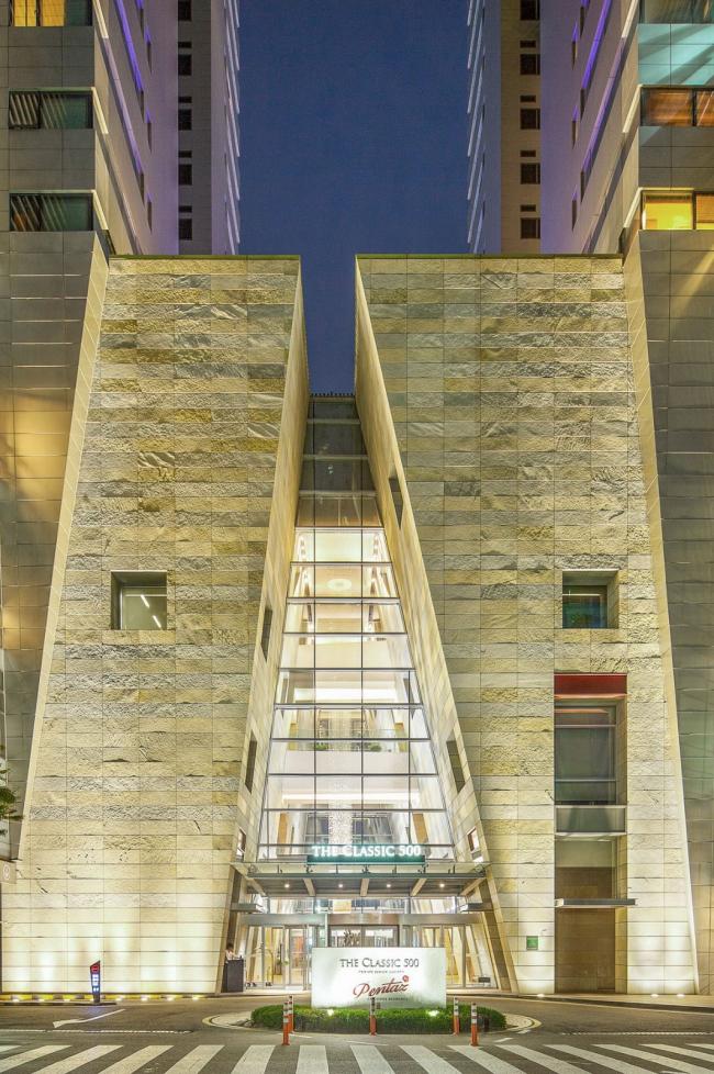 BIM建筑|城市中间的复合型养老社区——星城 MALL+THE CLASSIC 500 养老公寓设计实践 / JERDE 捷得